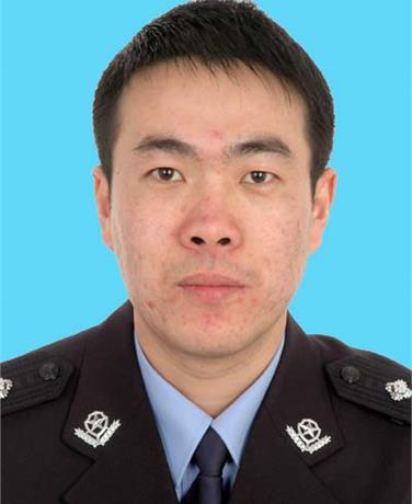 陳濤區(qū)政府副區(qū)長(zhǎng)、黨組成員，區(qū)公安分局黨委書(shū)記、局長(zhǎng)