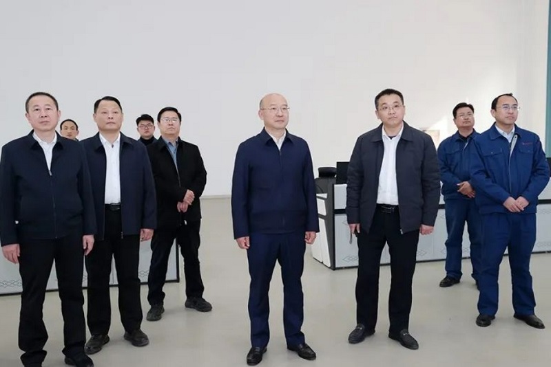 汪華東調(diào)研企業(yè)生產(chǎn)經(jīng)營(yíng)情況